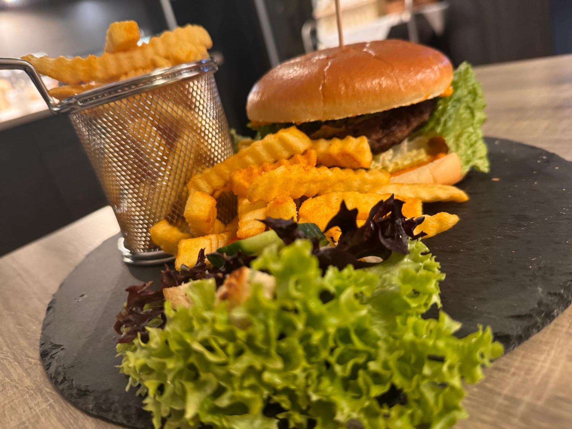 K357 - & Restaurant 